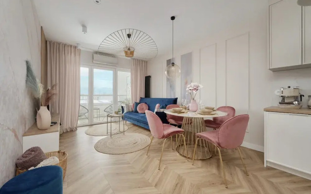 Krakowska Apartment by Renters Prestige