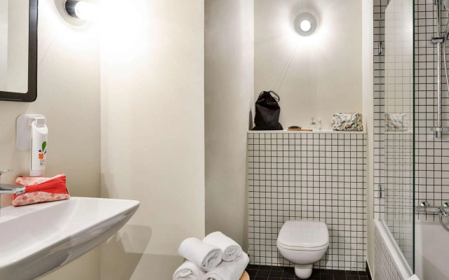 ibis Styles Lyon Meyzieu Arena Stadium