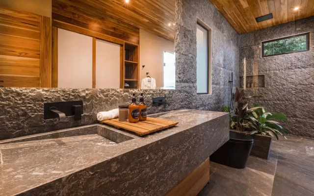 LALOON Luxury Suites - Adults Only