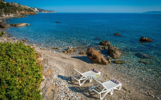 The SPOT on the Beach 14