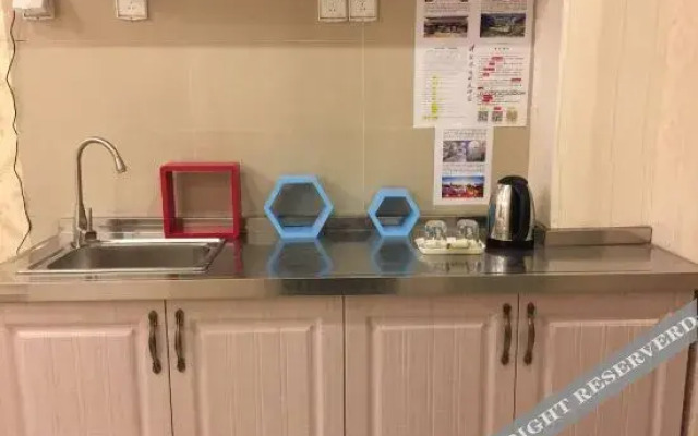 Milai hotel apartment (Jinan North Railway Plaza store)