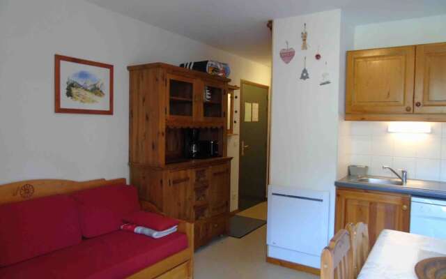 Lou Services Apartment H02 LSI 001