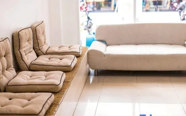 Meow+ Cat Cafe & Hotel