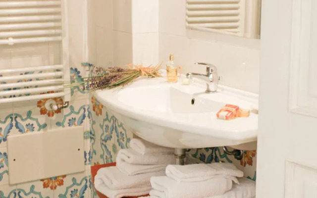 Sacrè Bleu Bed & Breakfast