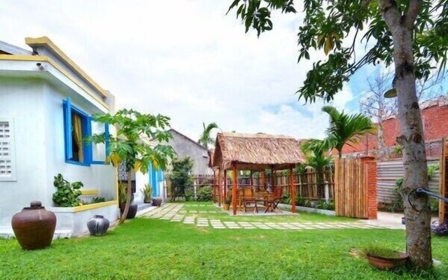 Local Beach Homestay