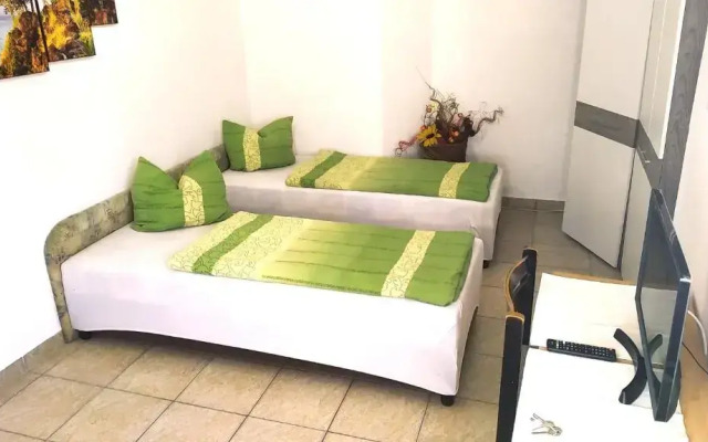 Hostel Maros