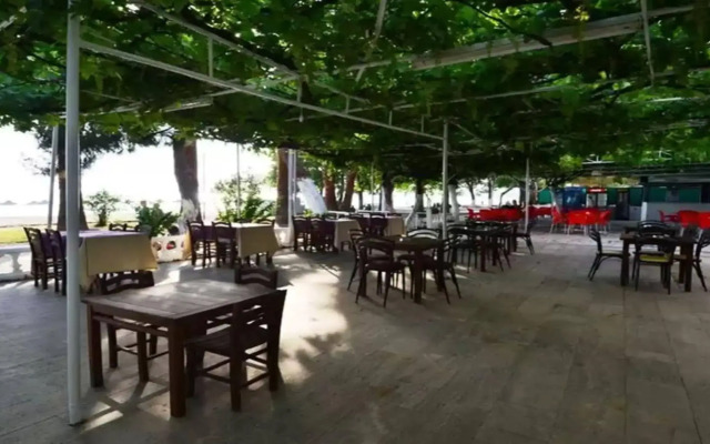 Tuana Hotel