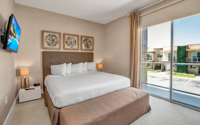 Modern Magic Village Resort Townhouse 7620