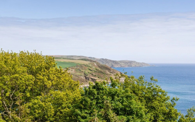 Hydeaway, 7 Grafton Towers