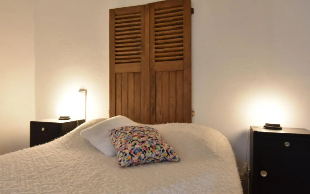Romantic Holiday Home in Barricourt with Barbecue