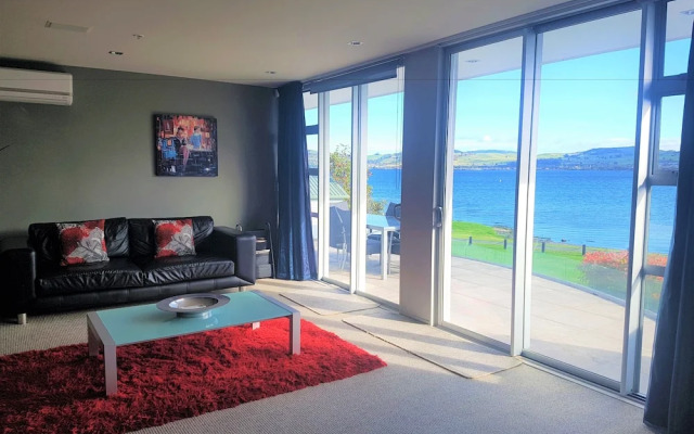 Waimahana Apartment 3