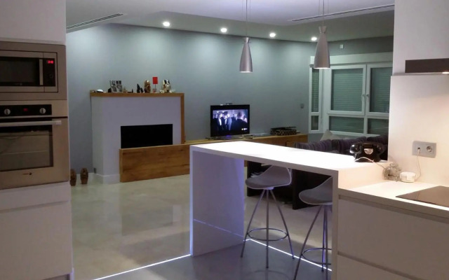 centro / internet / parking / aire acondicionado