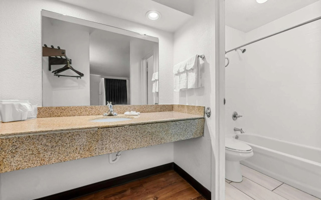 Americas Best Value Inn Hamilton