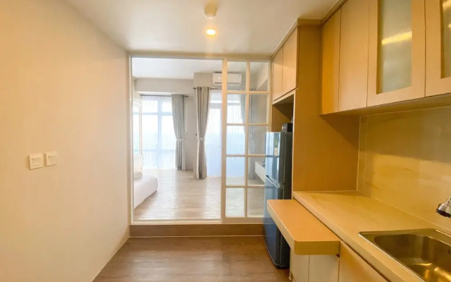 Cozy And Simple Big Studio Vasanta Innopark Apartment