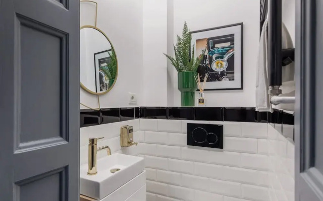 Holt - The Great Gatsby