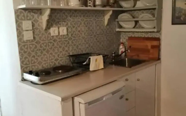 Petrino 2 - Traditional Lerian House