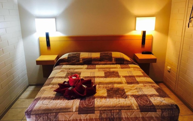Tom Price Motel – Guest Rooms – Tom Price