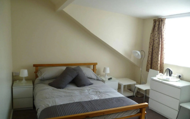 Number Twenty-Five Guesthouse
