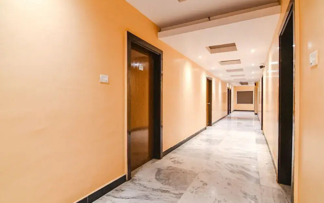 Fabhotel Shivani International