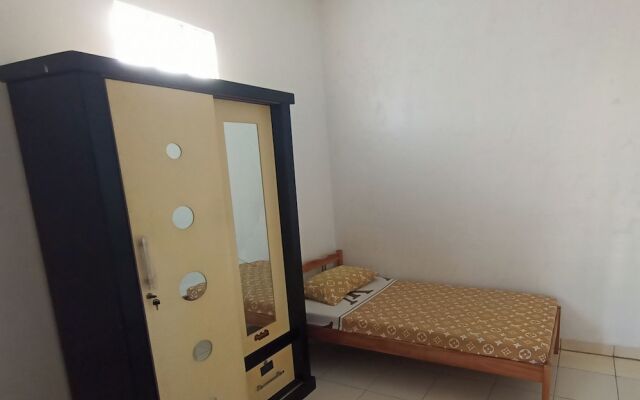 Hotel O Penginapan Hj Lilis Syariah