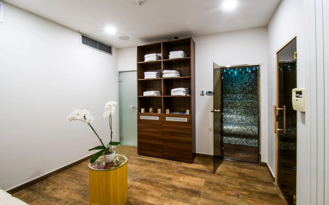 Best Western Premier Natalija Residence