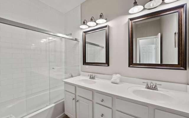 Coastal Fantasea by Destin Getaways