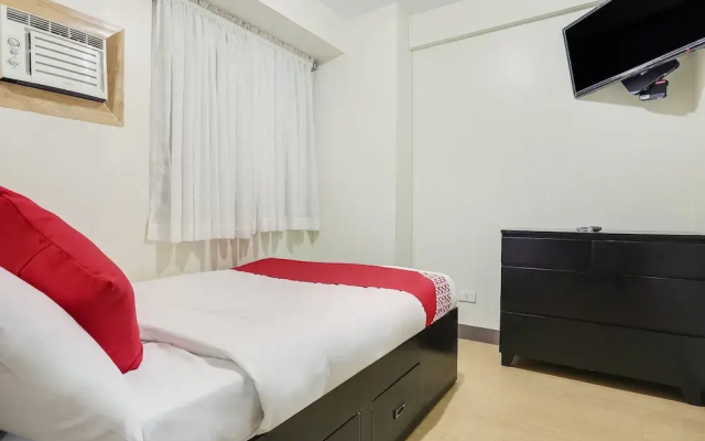 OYO 401 Ridgewood Tower