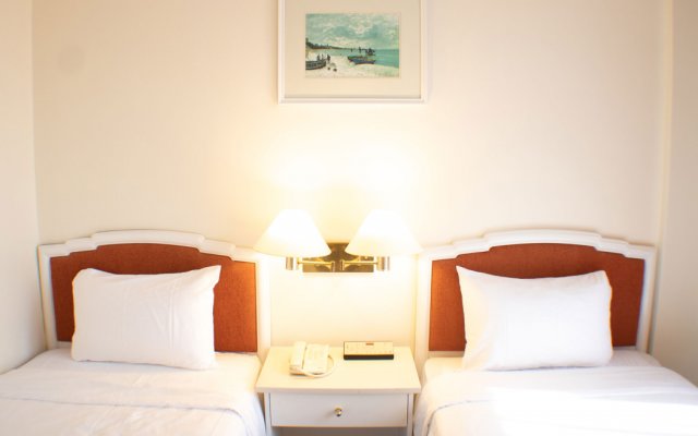 Holiday Inn Express and Suites Singapore Novena, an IHG Hotel