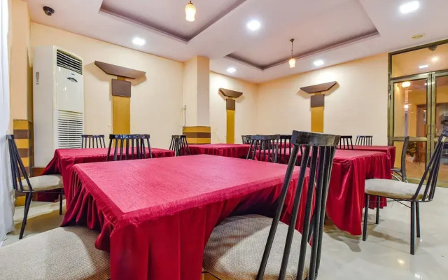 Fabhotel Royal Residency