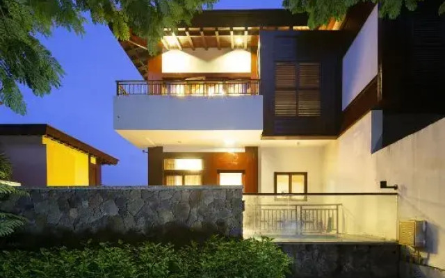 Sanya Pengyue Pool Villa