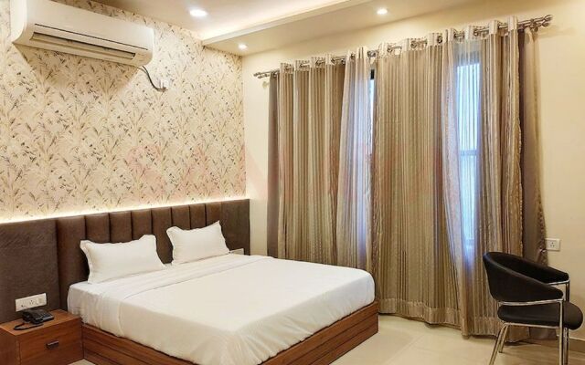 Goroomgo  Ashiyana Residency Lucknow