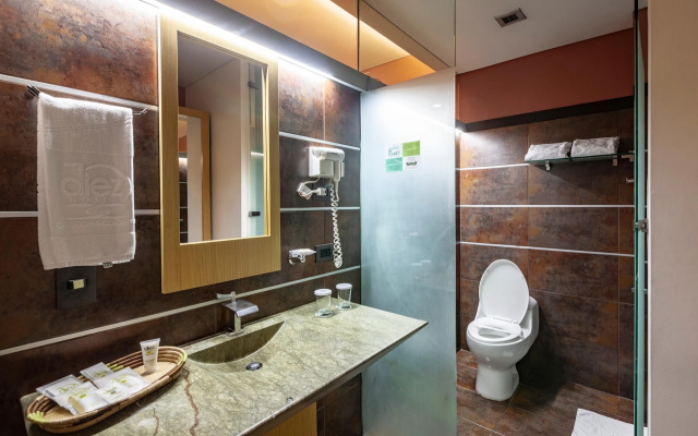 Diez Hotel Categoria Colombia