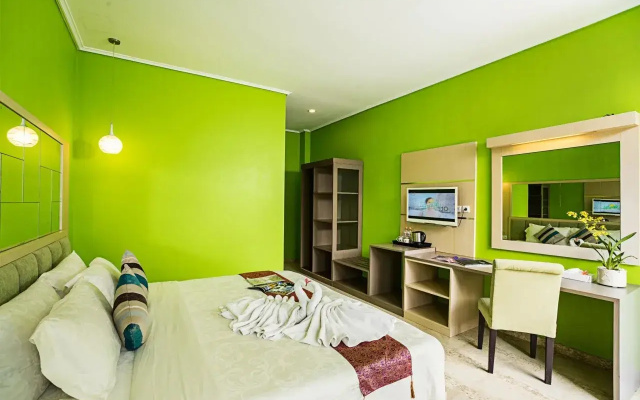 Royal Hotel and Villa Trawas