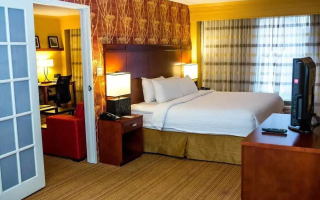 Courtyard Springfield Downtown