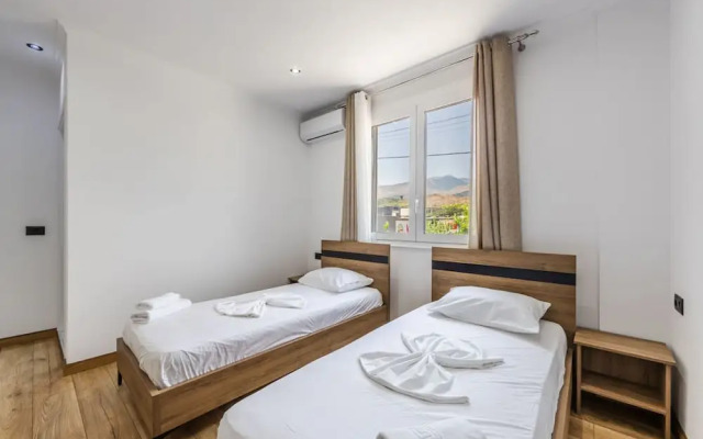 Bliss Double Room in Gjirokast r