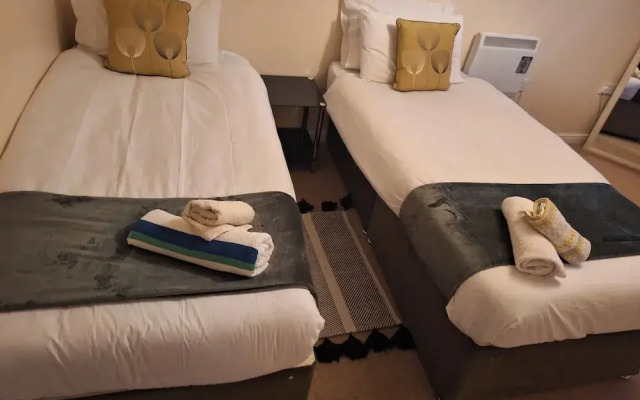 Tranquil Retreat in Ely City Center