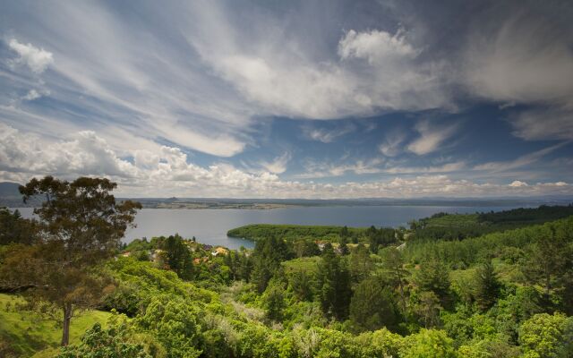 Acacia Cliffs Lodge