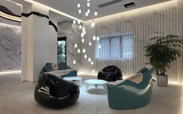 CC LUX Suites