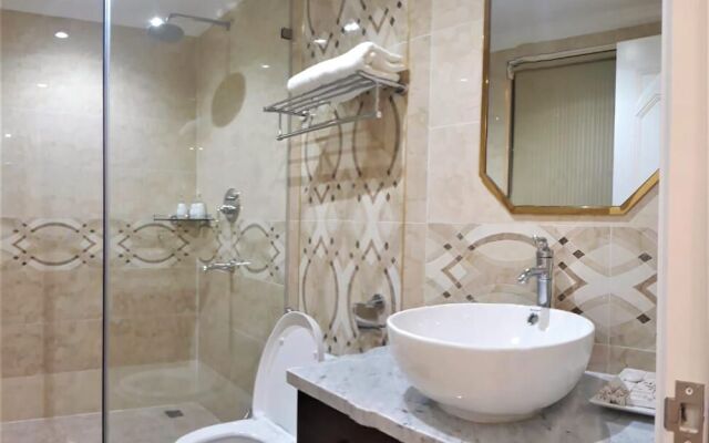 Golden Tree Hotel & Apartment