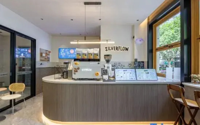 Yuexin Hotel (Shanghai Zhongshan Park Branch)