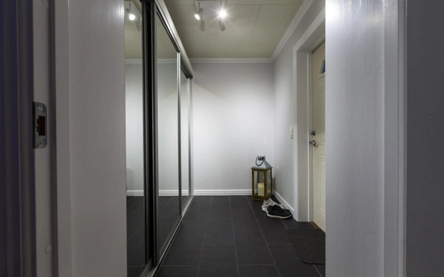 Enter Viking Hotel