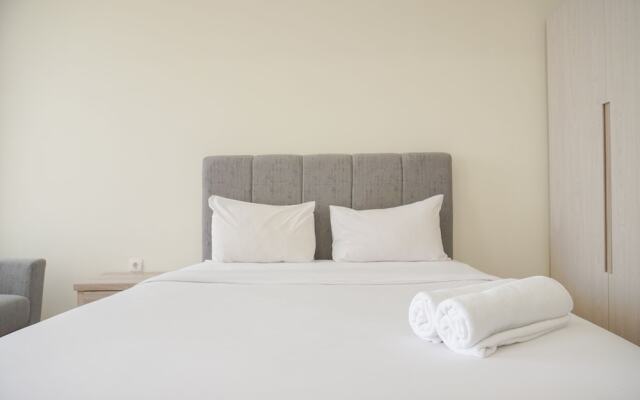 Strategic And Comfy Studio Menteng Park Apartment