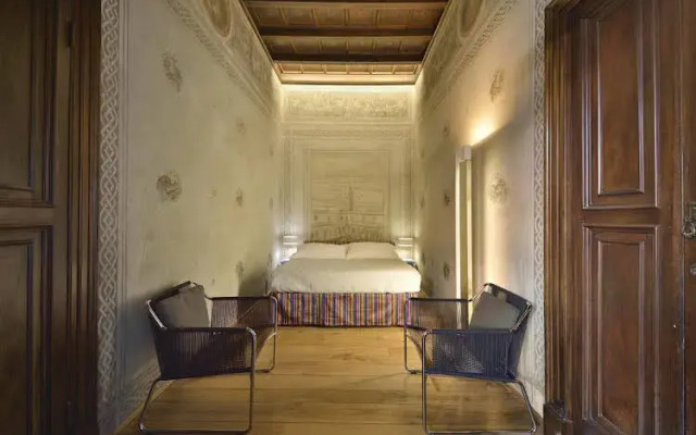 Park & Cloister Views Exclusive Apartment