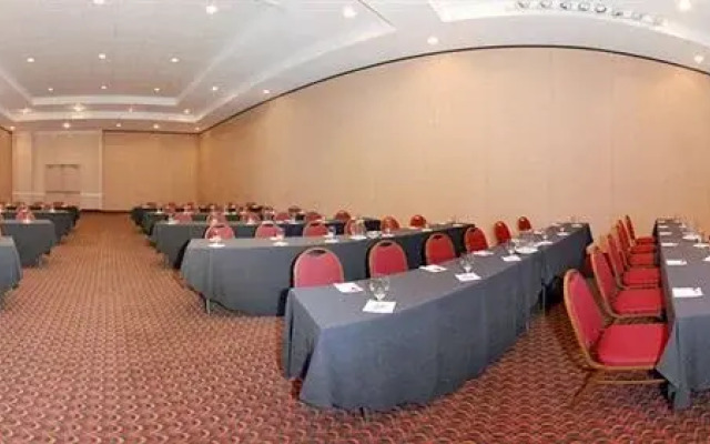 Clarion Hotel & Convention Center - Atlantic City West -