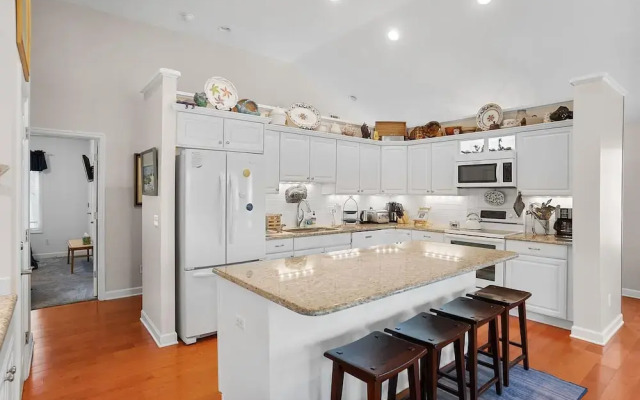 875 Salt Cedar Ln-laguna