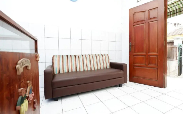 SPOT ON 1942 Asia Residence