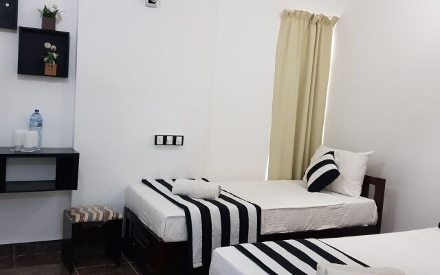 Aura City Hostel