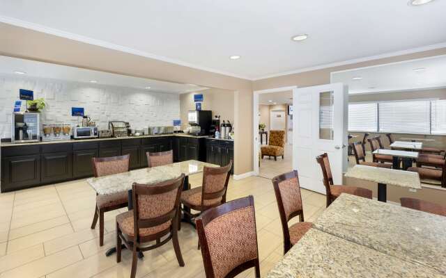 Best Western Snyder Inn