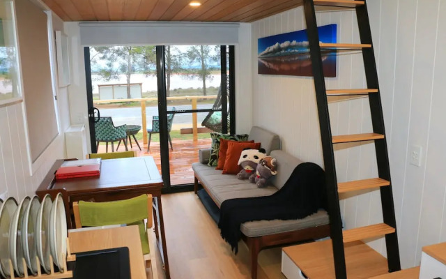 The Pink Lake Tiny House - 'sakura'