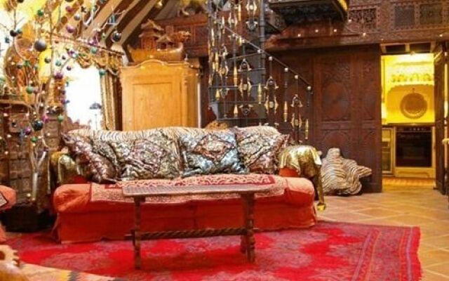 Priory House & Oriental Brew House